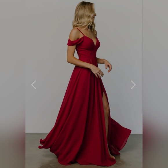 Baltic Born NWT Bianca Lace Maxi Dress (M) in Crimson - Picture 5 of 5